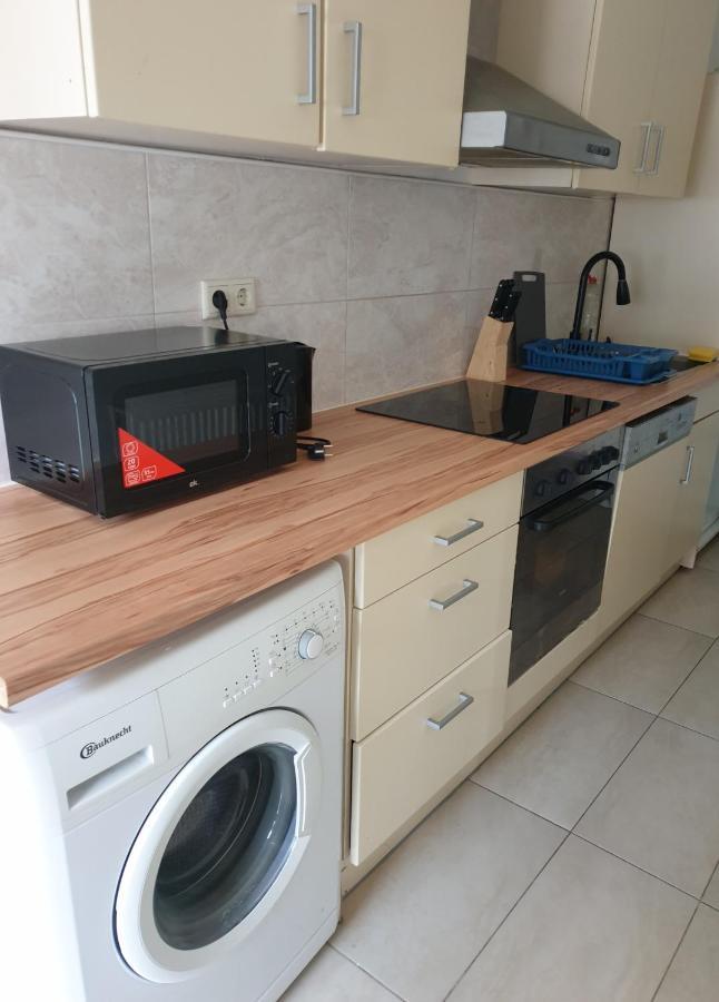 Schoene 2 Zimmer Wohnung Im Herzen Von Глайсдорф Екстериор снимка